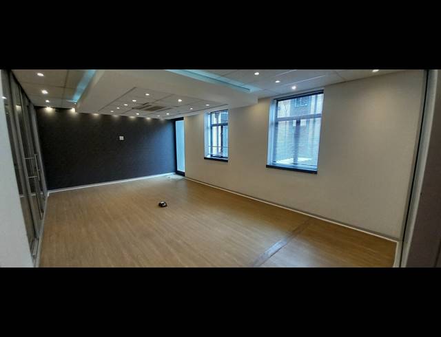 466M² OFFICE TO LET IN BRYANSTON